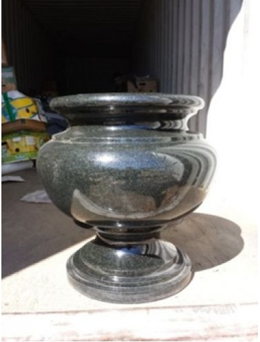 Вазон гранитный